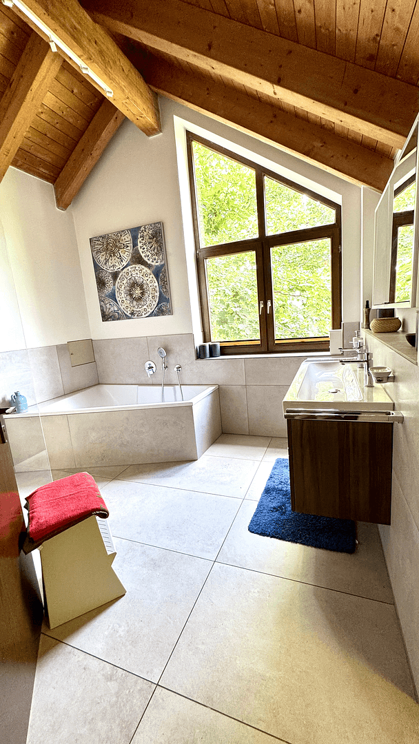 Prodej domu 286 m², pozemek 450 m², Höchberg, Bavorsko Prodej domu 286 m², pozemek 450 m², Höchberg, Bavorsko