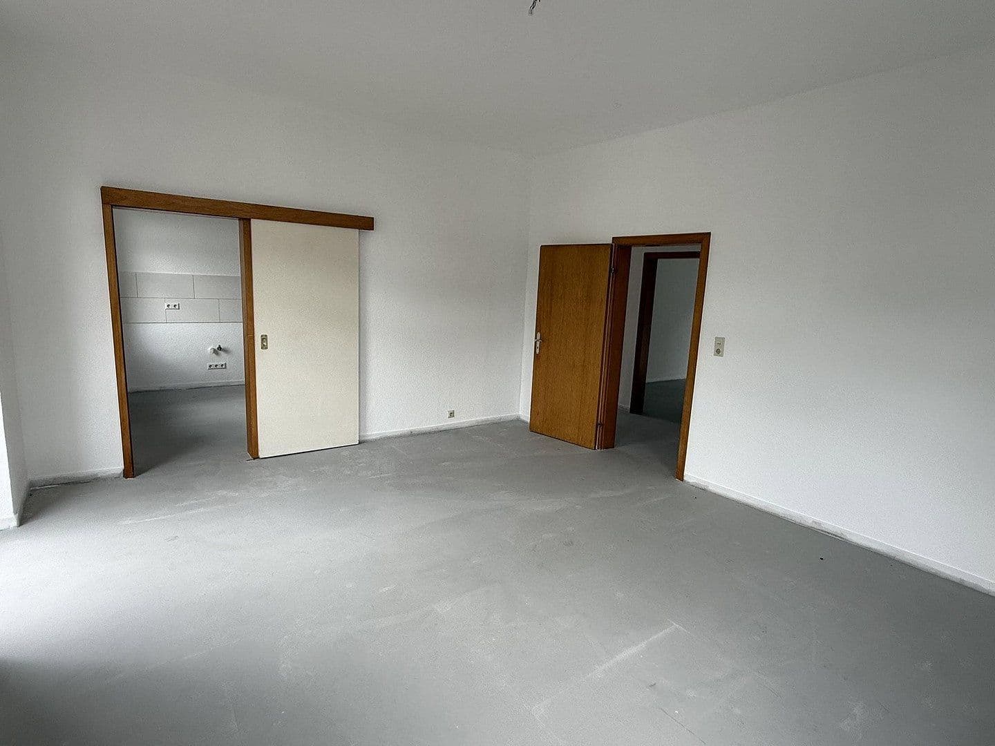 Prodej domu 262 m², pozemek 376 m², In der Märtschelt 8, Cochem, Porýní-Falc Prodej domu 262 m², pozemek 376 m², In der Märtschelt 8, Cochem, Porýní-Falc