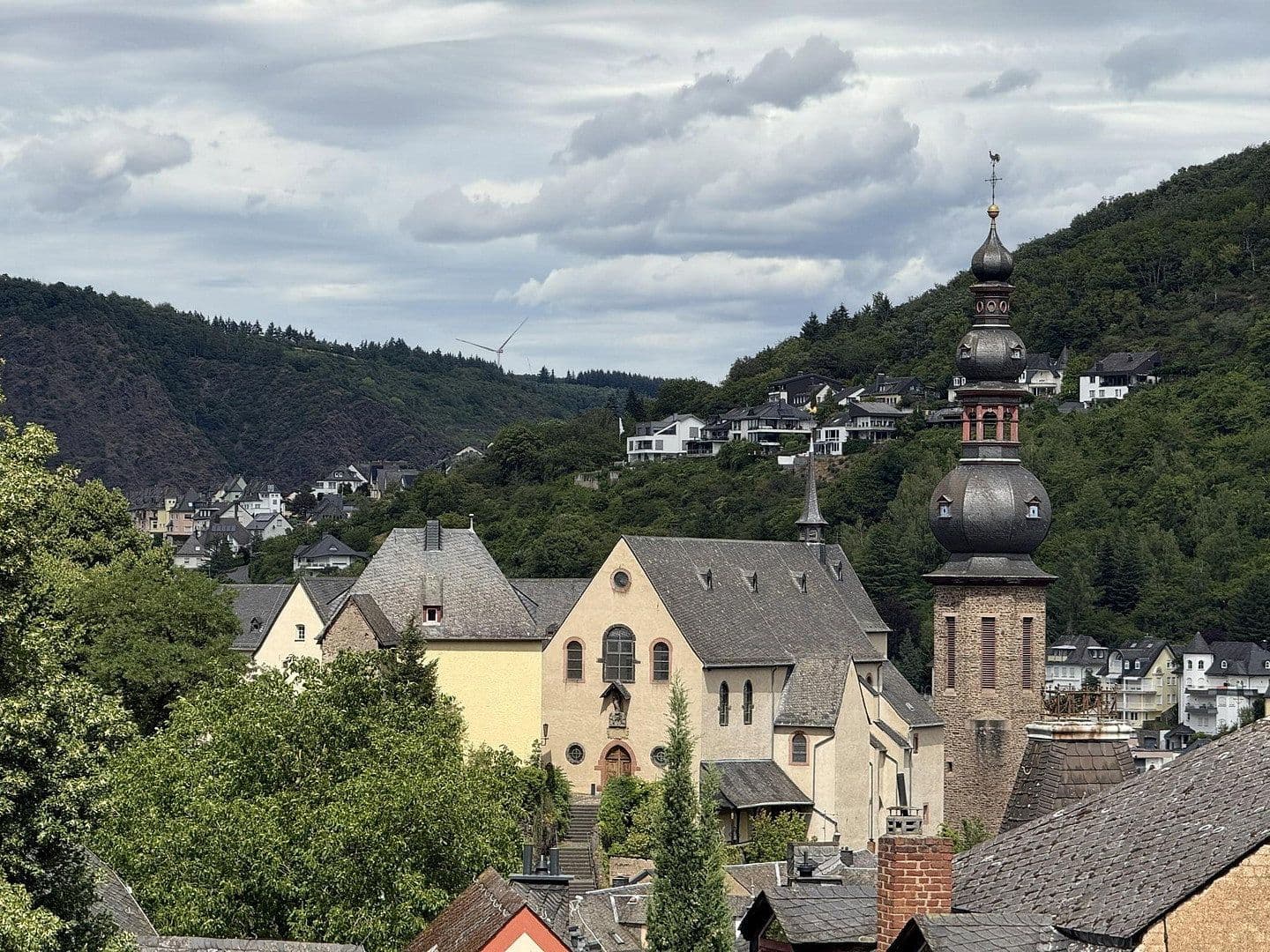 Prodej domu 262 m², pozemek 376 m², In der Märtschelt 8, Cochem, Porýní-Falc Prodej domu 262 m², pozemek 376 m², In der Märtschelt 8, Cochem, Porýní-Falc