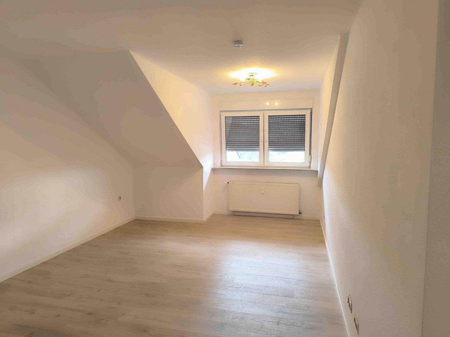 Pronájem bytu 3+1 75 m², Sudetenstraße 1, Klingenberg am Main, Bavorsko Pronájem bytu 3+1 75 m², Sudetenstraße 1, Klingenberg am Main, Bavorsko