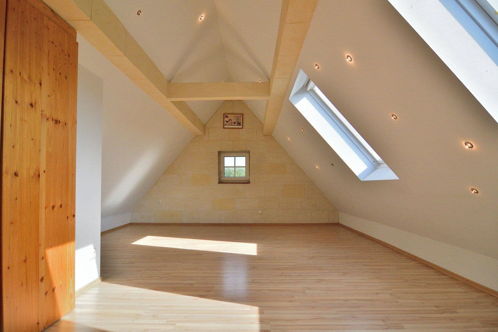 Prodej domu 150 m², pozemek 526 m², An der Wirts 1, Lichtenfels, Bavorsko Prodej domu 150 m², pozemek 526 m², An der Wirts 1, Lichtenfels, Bavorsko