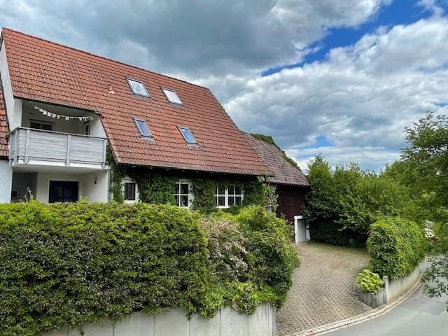 Prodej domu 150 m², pozemek 526 m², An der Wirts 1, Lichtenfels, Bavorsko Prodej domu 150 m², pozemek 526 m², An der Wirts 1, Lichtenfels, Bavorsko