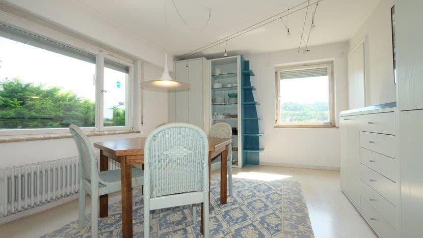 Prodej domu 125 m², pozemek 866 m², Obere Zeiselbergstraße 23, Schwäbisch Gmünd, Bádensko-Württembersko Prodej domu 125 m², pozemek 866 m², Obere Zeiselbergstraße 23, Schwäbisch Gmünd, Bádensko-Württembersko