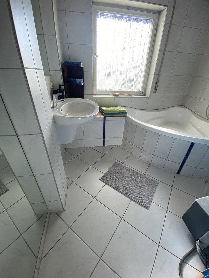 Prodej domu 125 m², pozemek 866 m², Obere Zeiselbergstraße 23, Schwäbisch Gmünd, Bádensko-Württembersko Prodej domu 125 m², pozemek 866 m², Obere Zeiselbergstraße 23, Schwäbisch Gmünd, Bádensko-Württembersko