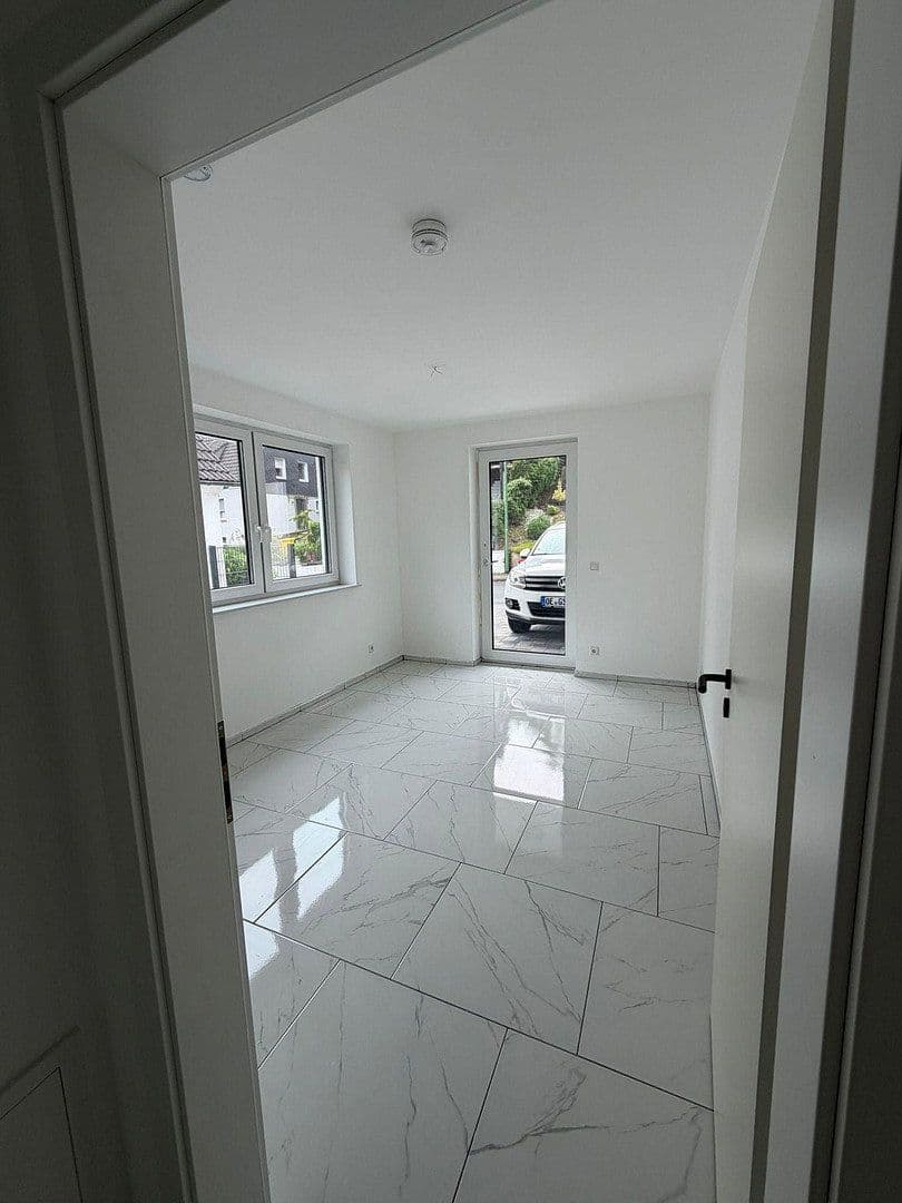 Pronájem bytu 2+1 60 m², Rhoderweg 16, Olpe, Severní Porýní-Vestfálsko Pronájem bytu 2+1 60 m², Rhoderweg 16, Olpe, Severní Porýní-Vestfálsko