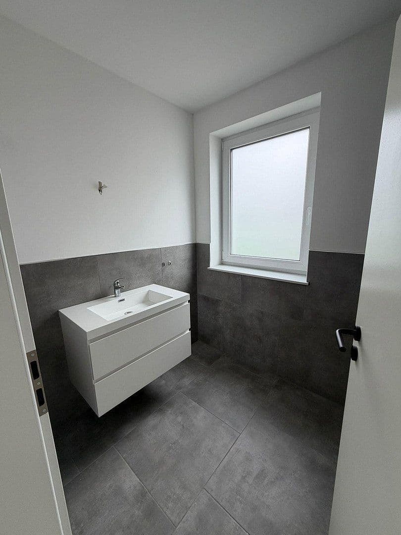 Pronájem bytu 2+1 60 m², Rhoderweg 16, Olpe, Severní Porýní-Vestfálsko Pronájem bytu 2+1 60 m², Rhoderweg 16, Olpe, Severní Porýní-Vestfálsko