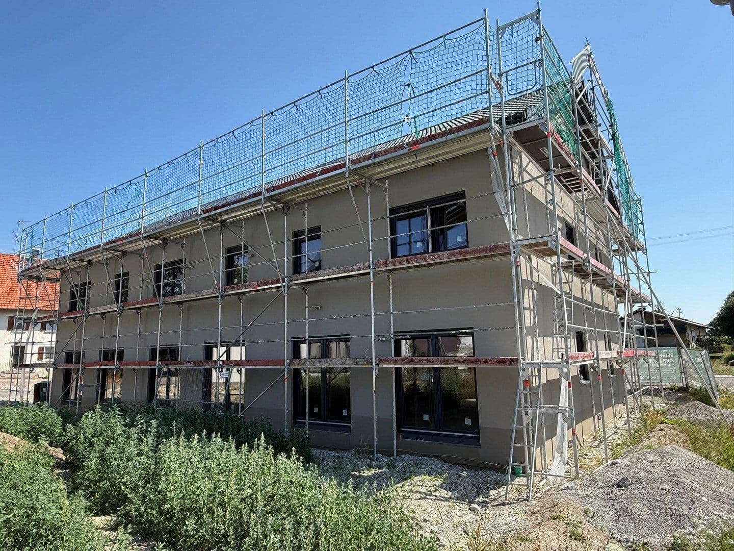 Prodej domu 137 m², pozemek 348 m², Kirchdorfer Straße, Dettingen an der Iller, Bádensko-Württembersko Prodej domu 137 m², pozemek 348 m², Kirchdorfer Straße, Dettingen an der Iller, Bádensko-Württembersko
