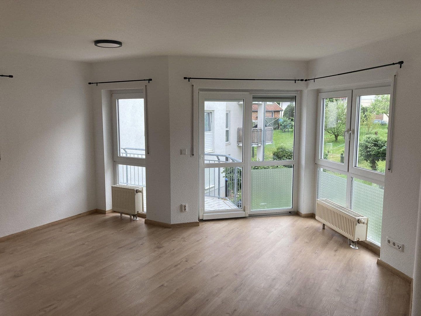 Pronájem bytu 2+1 53 m², Feldstr. 1c, Gerstungen, Durynsko Pronájem bytu 2+1 53 m², Feldstr. 1c, Gerstungen, Durynsko