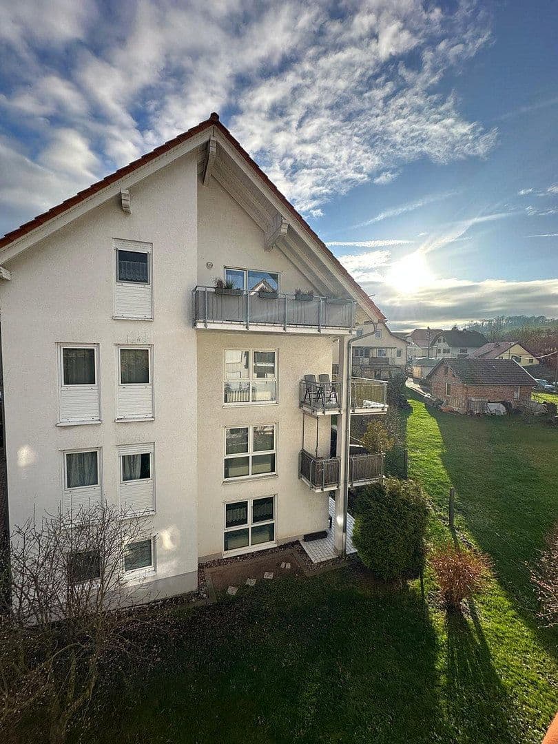 Pronájem bytu 2+1 53 m², Feldstr. 1c, Gerstungen, Durynsko Pronájem bytu 2+1 53 m², Feldstr. 1c, Gerstungen, Durynsko