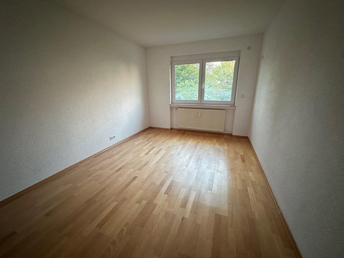 Pronájem bytu 3+1 77 m², Nürtingen, Bádensko-Württembersko Pronájem bytu 3+1 77 m², Nürtingen, Bádensko-Württembersko