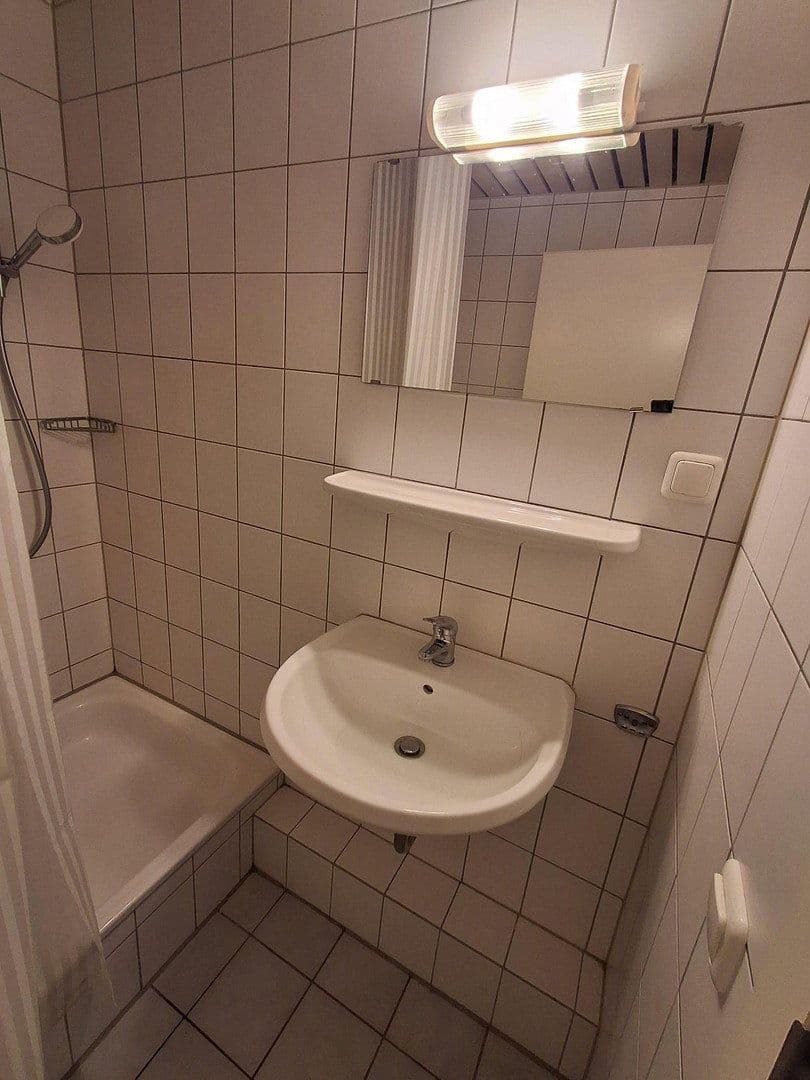 Pronájem bytu 1+1 26 m², Bäuminghausstr. 153, Essen, Severní Porýní-Vestfálsko Pronájem bytu 1+1 26 m², Bäuminghausstr. 153, Essen, Severní Porýní-Vestfálsko