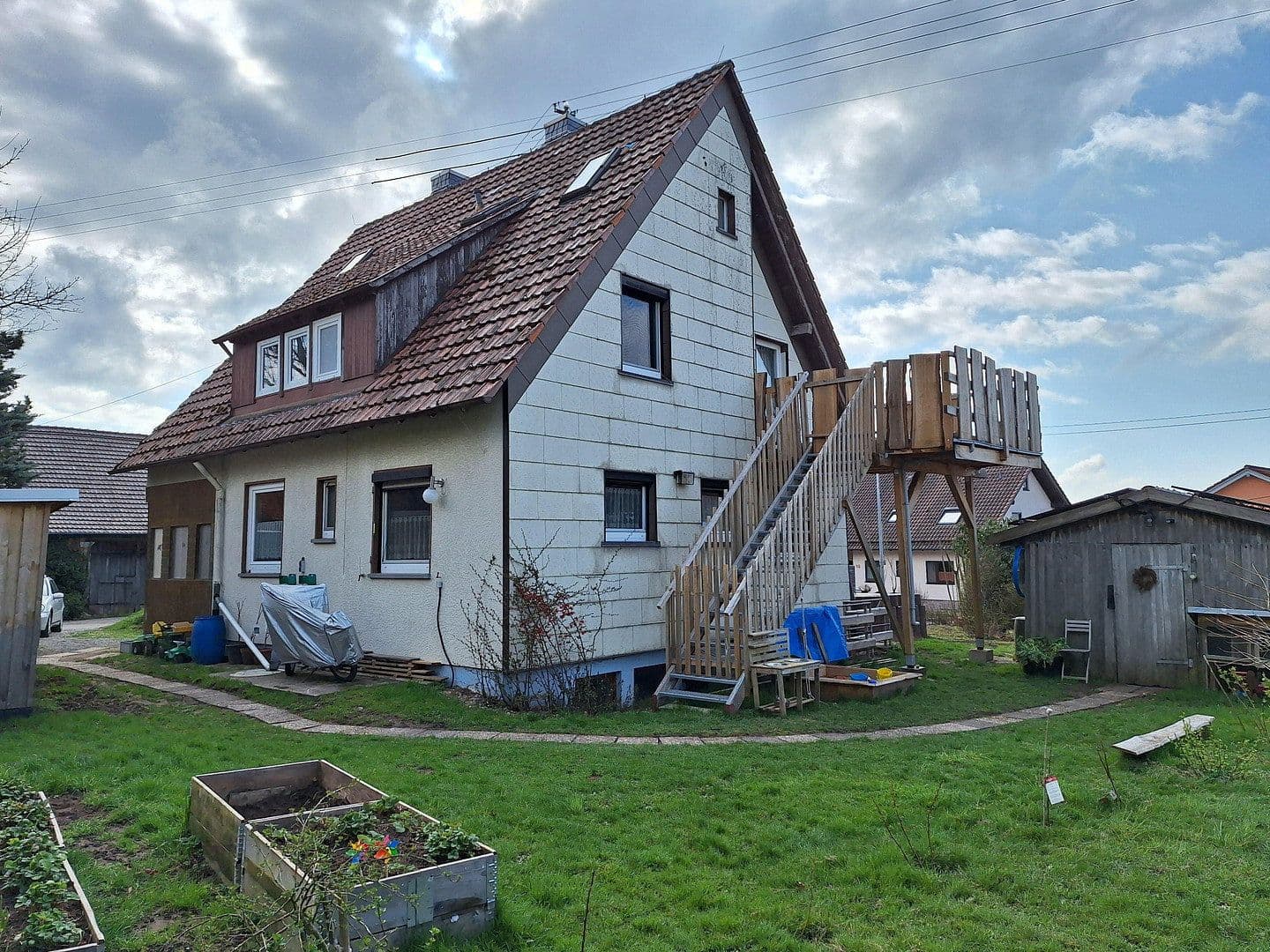 Pronájem domu 115 m², pozemek 583 m², Mainhardt, Bádensko-Württembersko Pronájem domu 115 m², pozemek 583 m², Mainhardt, Bádensko-Württembersko