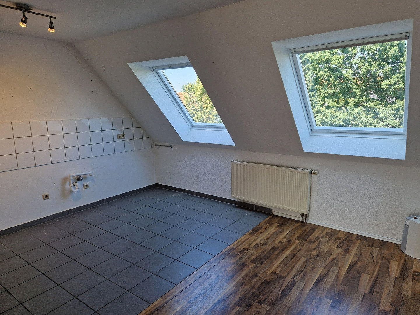 Pronájem bytu 2+1 80 m², Holter Kirchplatz 24, Schloß Holte-Stukenbrock, Severní Porýní-Vestfálsko Pronájem bytu 2+1 80 m², Holter Kirchplatz 24, Schloß Holte-Stukenbrock, Severní Porýní-Vestfálsko