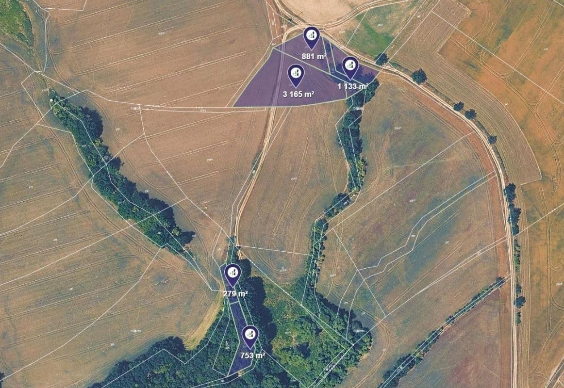 Prodej pozemku 6.211 m², Bratřínov, Středočeský kraj Prodej pozemku 6.211 m², Bratřínov, Středočeský kraj