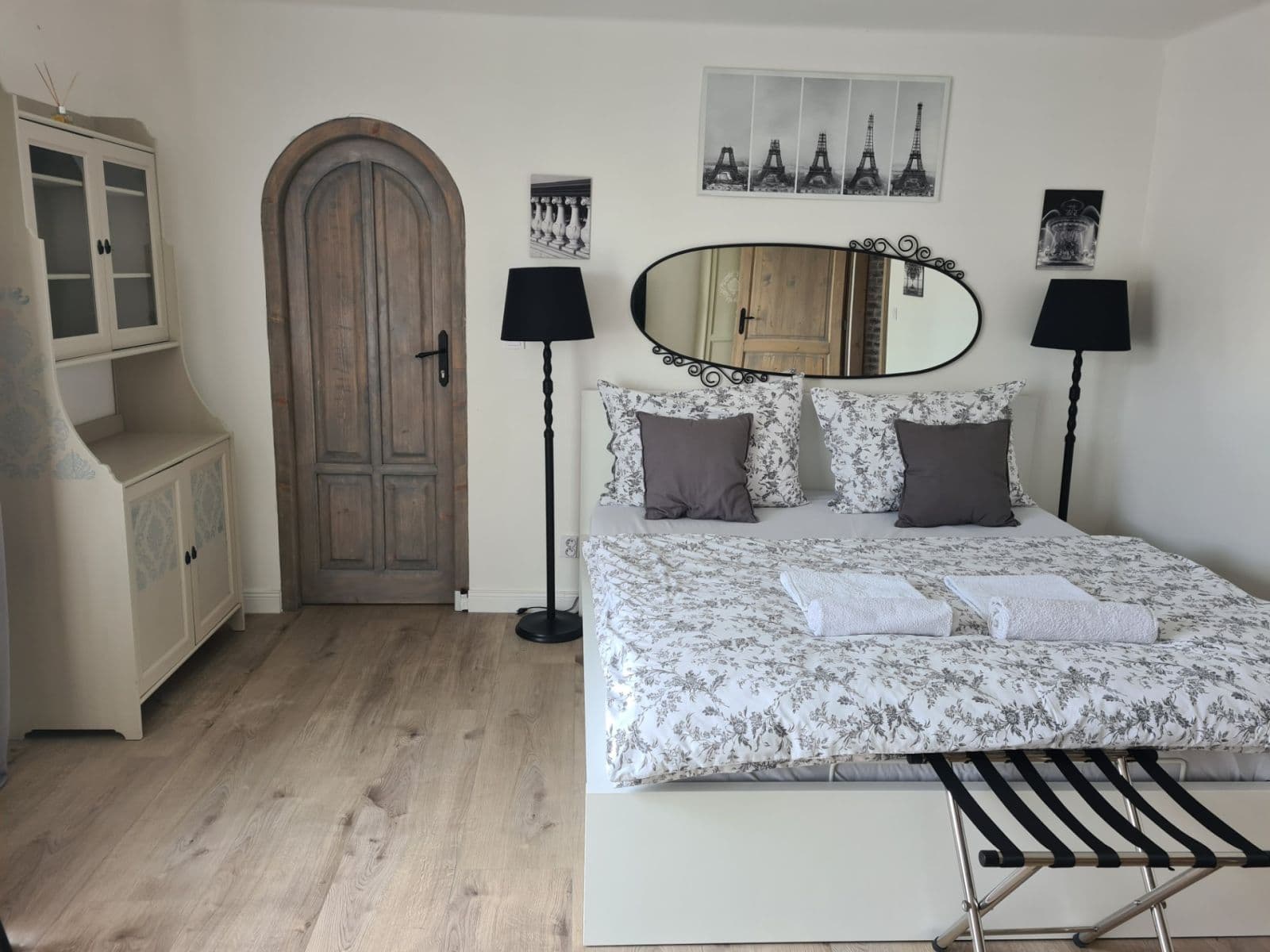 Pronájem bytu 3+1 81 m², Evropská, Praha, Praha Pronájem bytu 3+1 81 m², Evropská, Praha, Praha