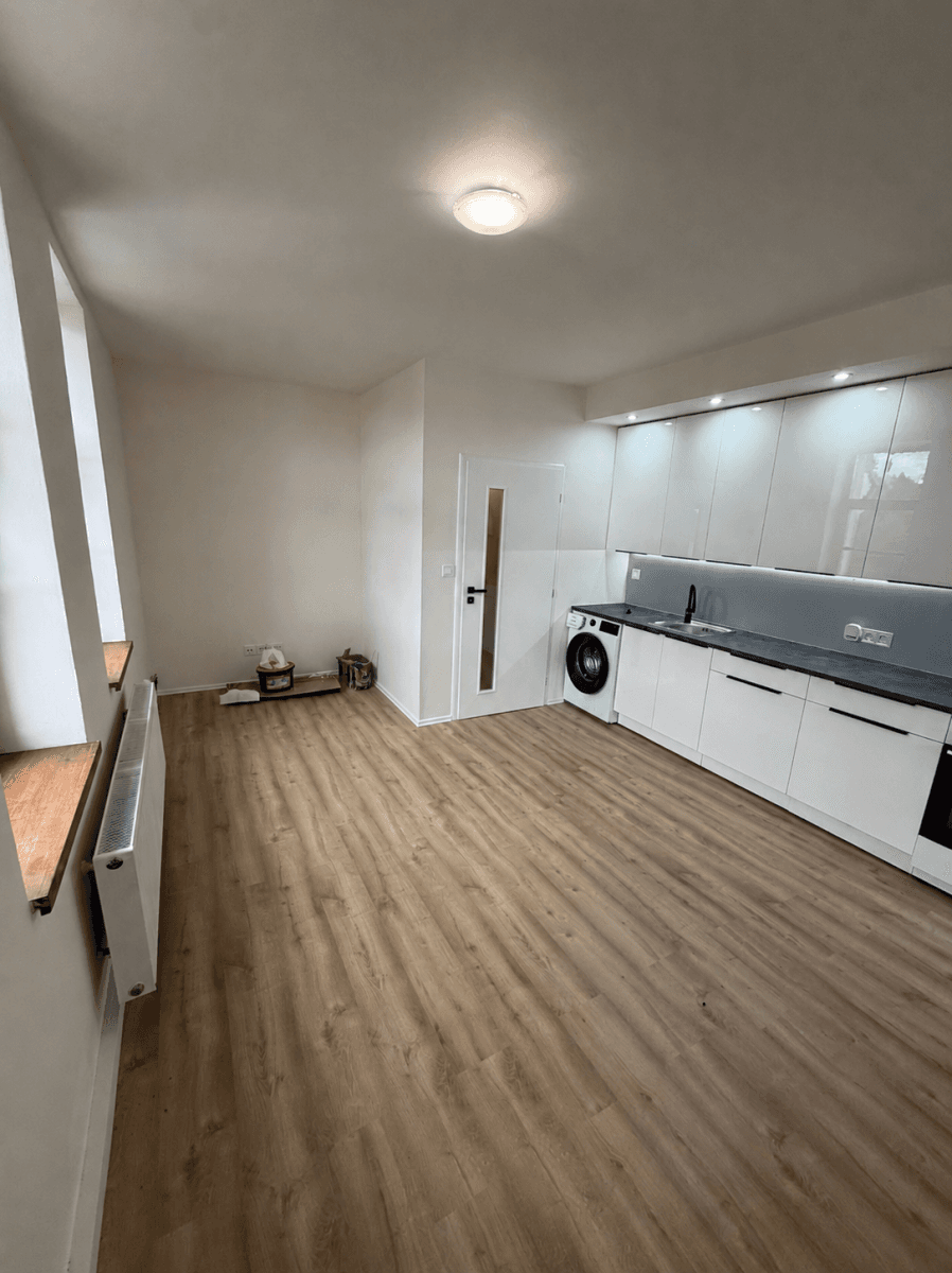 Pronájem bytu 2+kk 37 m², Vinořské náměstí, Praha, Praha Pronájem bytu 2+kk 37 m², Vinořské náměstí, Praha, Praha