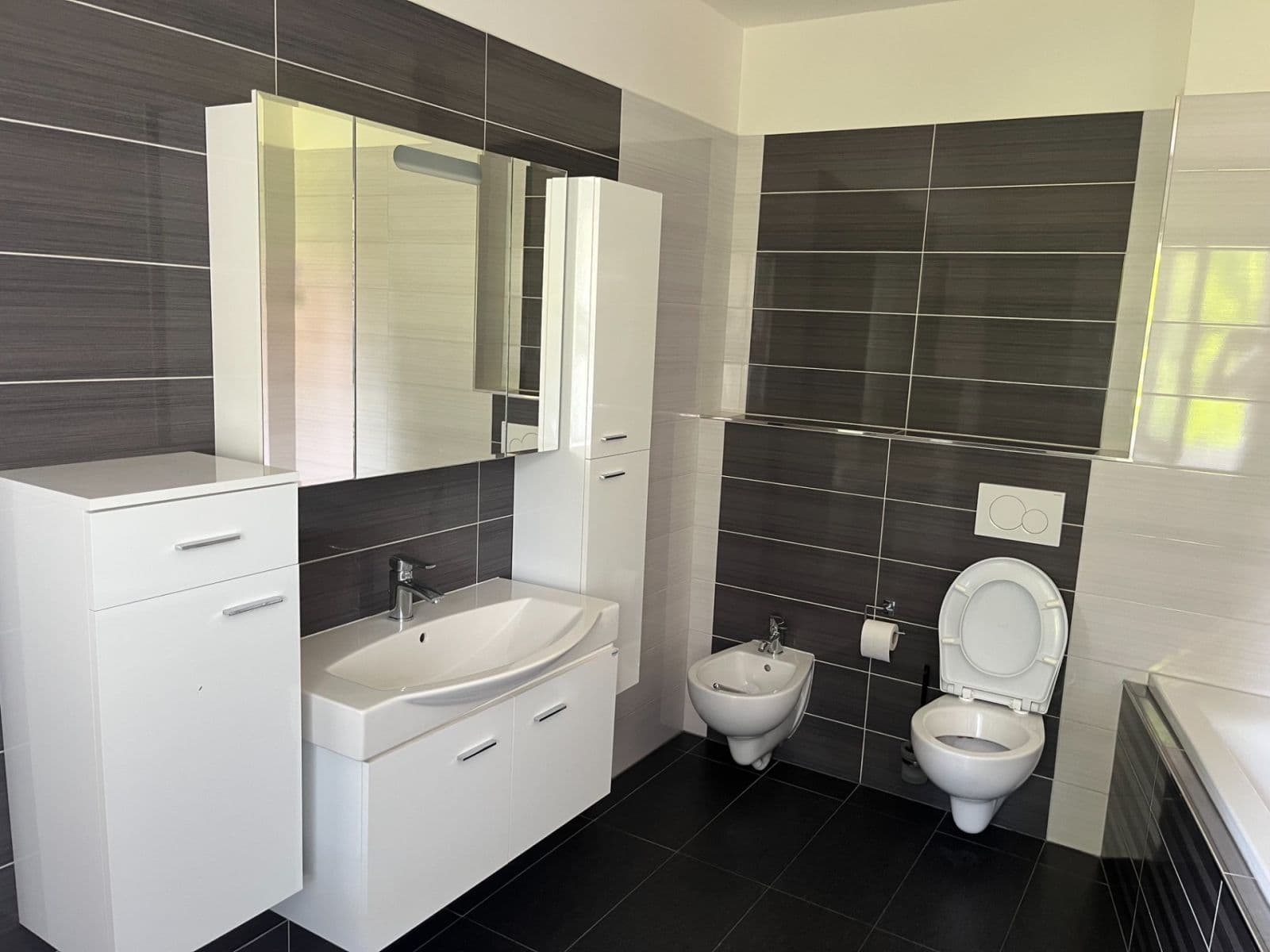 Pronájem domu 180 m², pozemek 800 m², Kazaňská, Praha, Praha Pronájem domu 180 m², pozemek 800 m², Kazaňská, Praha, Praha