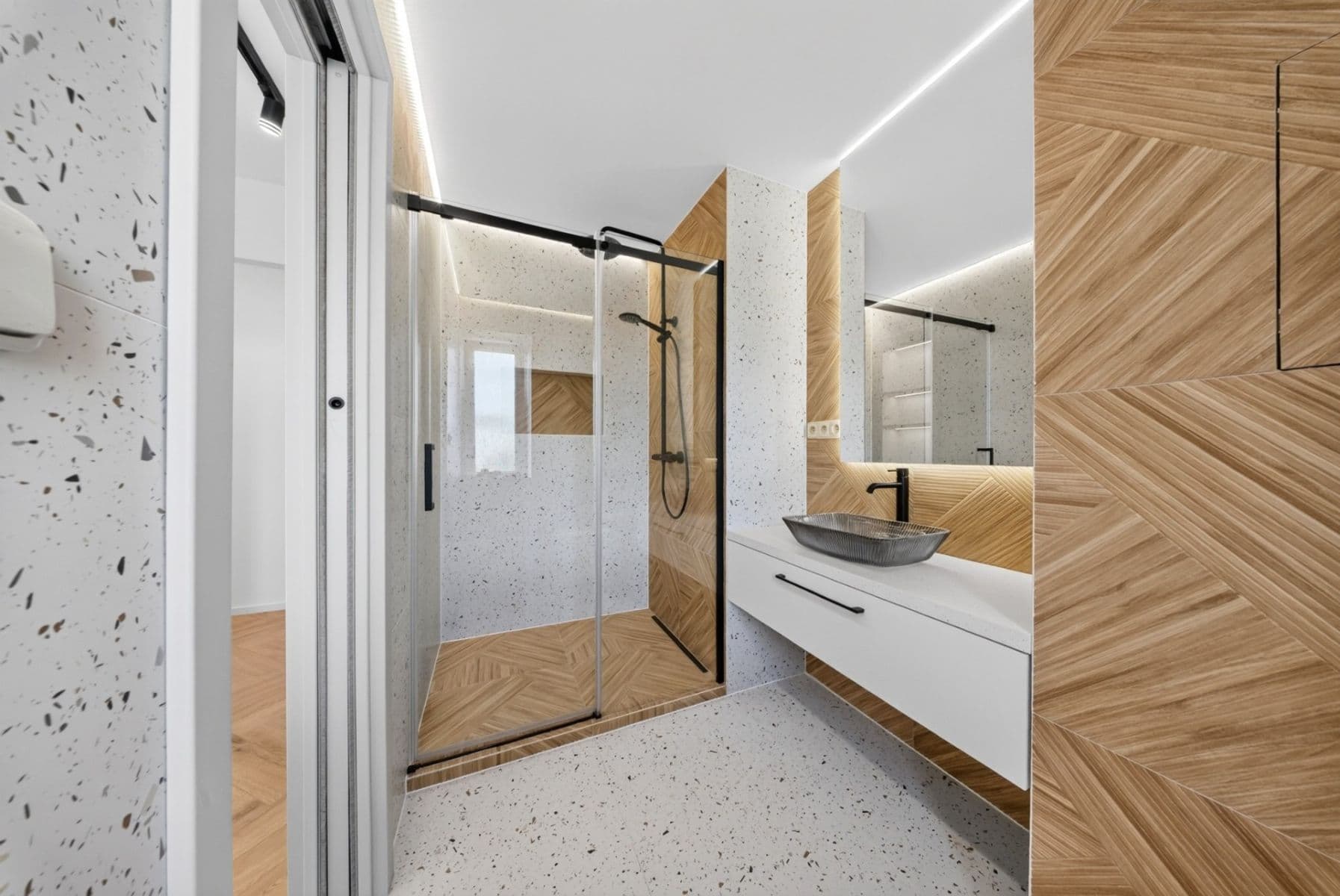 Prodej bytu 4+1 72 m², Husitská, Hranice, Olomoucký kraj Prodej bytu 4+1 72 m², Husitská, Hranice, Olomoucký kraj