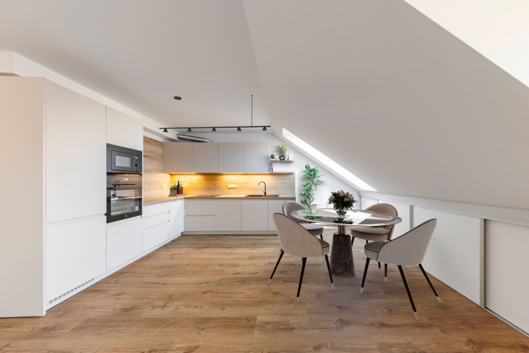 Prodej bytu 2+kk 94 m², Ivana Olbrachta, Brandýs nad Labem-Stará Boleslav, Středočeský kraj Prodej bytu 2+kk 94 m², Ivana Olbrachta, Brandýs nad Labem-Stará Boleslav, Středočeský kraj