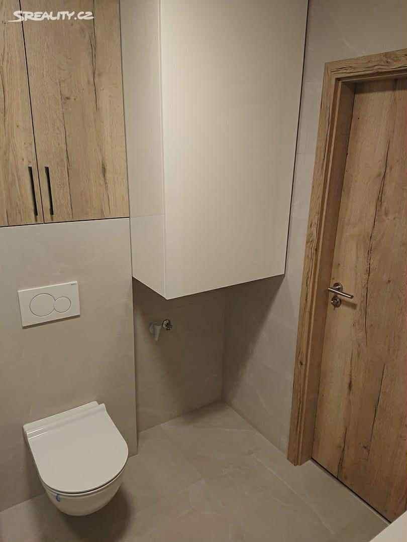 Pronájem bytu 2+kk 53 m², Křižíkova, Praha, Praha Pronájem bytu 2+kk 53 m², Křižíkova, Praha, Praha