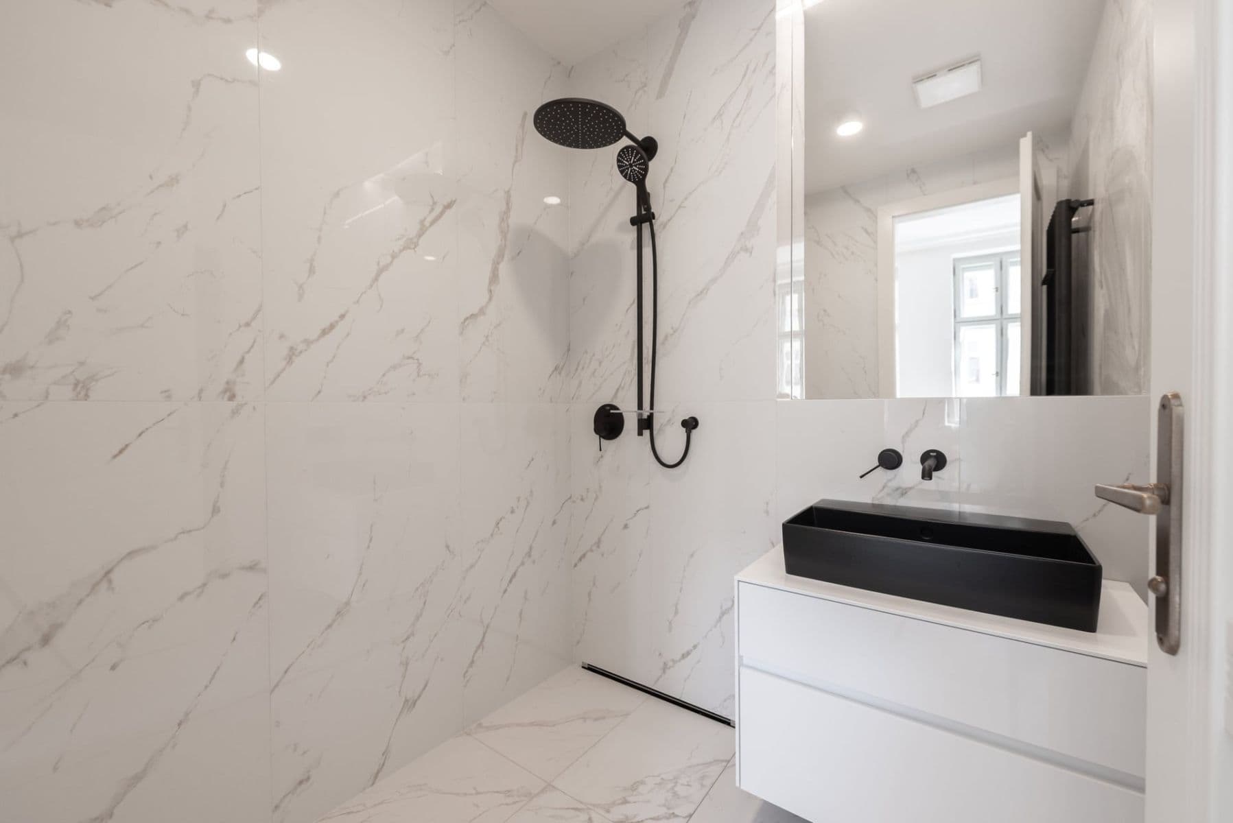 Prodej bytu 3+1 121 m², Polská, Praha, Praha Prodej bytu 3+1 121 m², Polská, Praha, Praha