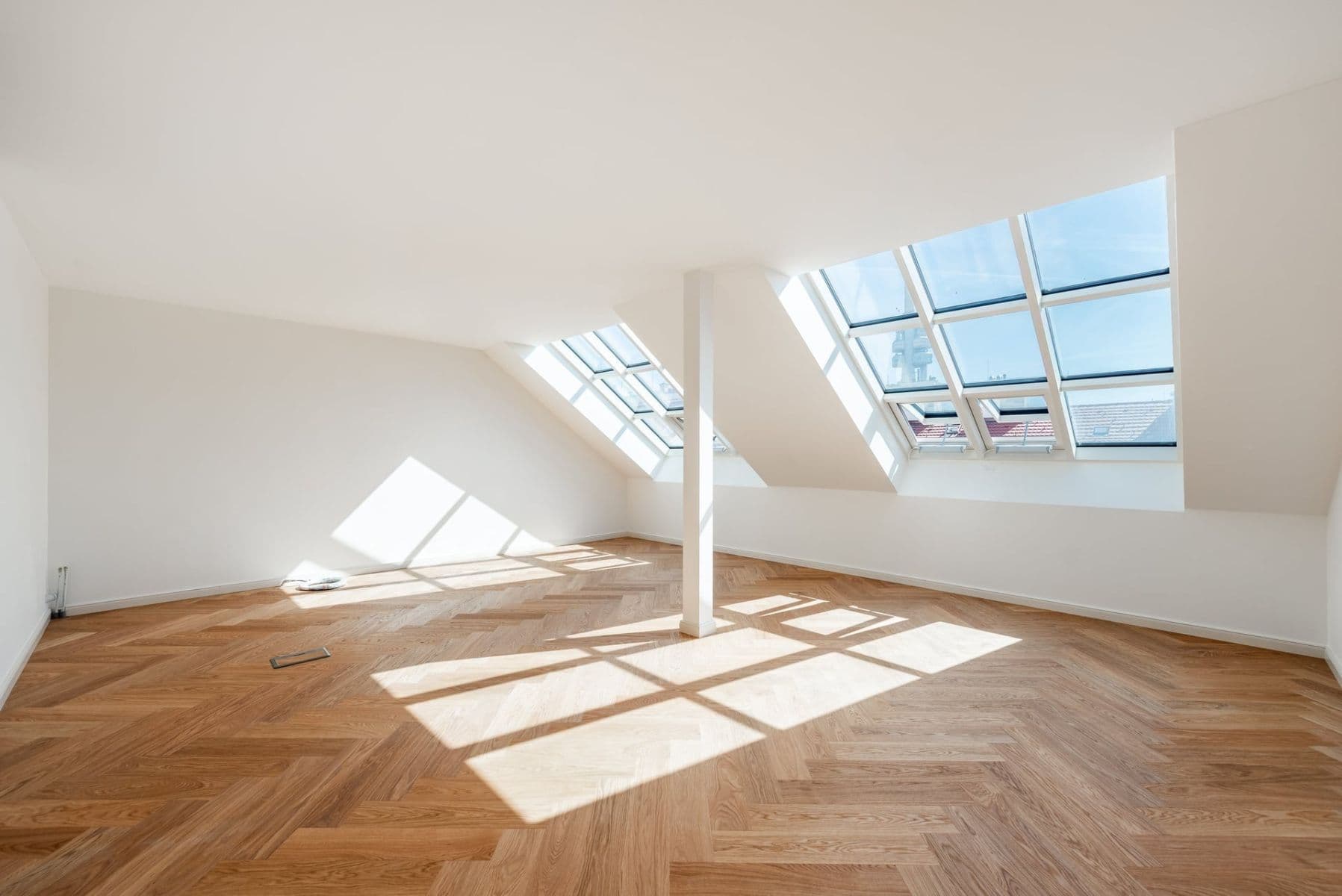 Prodej bytu 2+kk 82 m², Polská, Praha, Praha Prodej bytu 2+kk 82 m², Polská, Praha, Praha