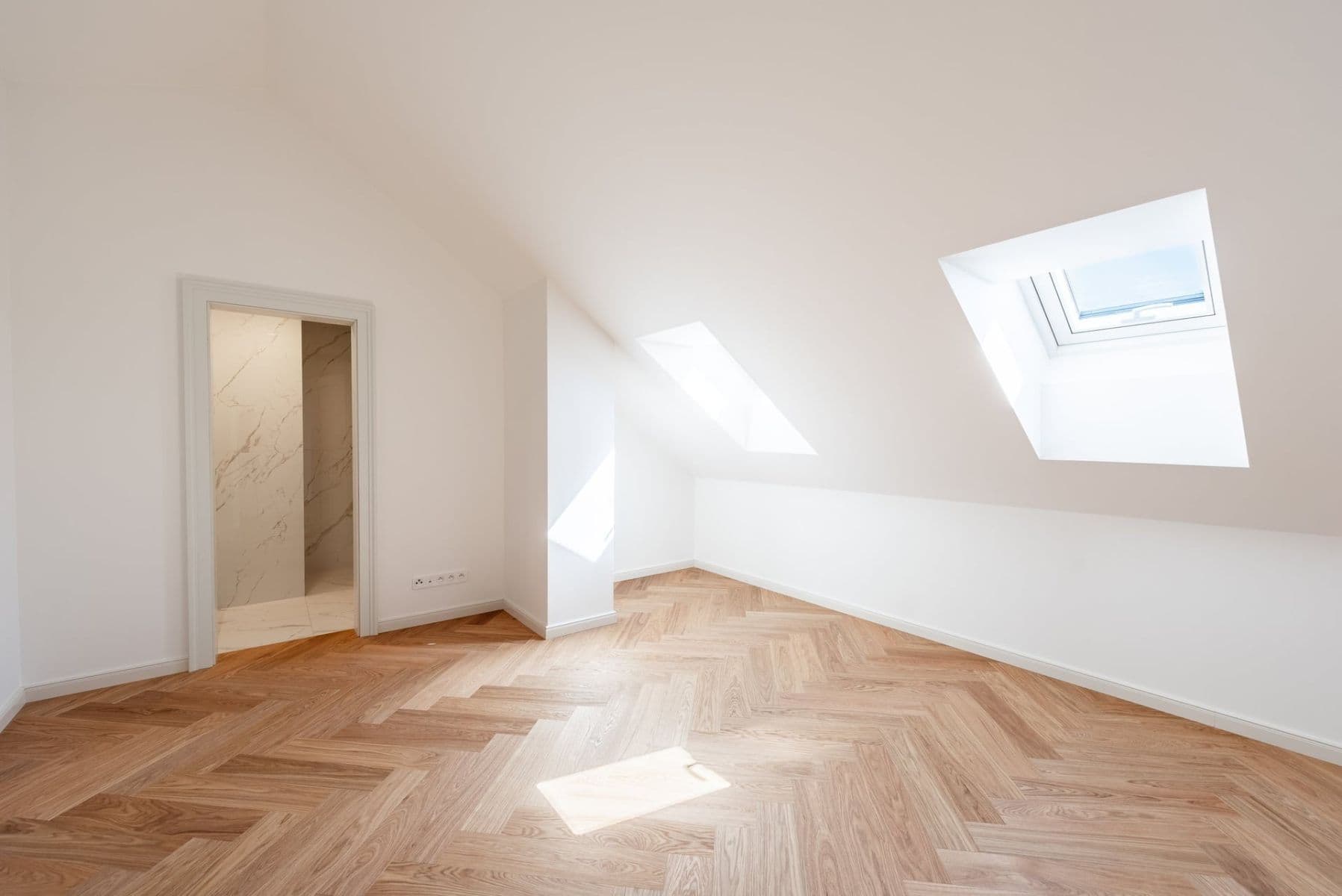 Prodej bytu 2+kk 82 m², Polská, Praha, Praha Prodej bytu 2+kk 82 m², Polská, Praha, Praha