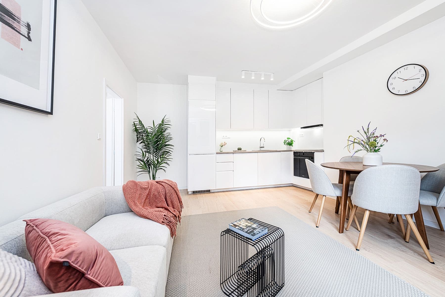 Prodej bytu 3+kk 74 m², Madridská, Praha, Praha Prodej bytu 3+kk 74 m², Madridská, Praha, Praha