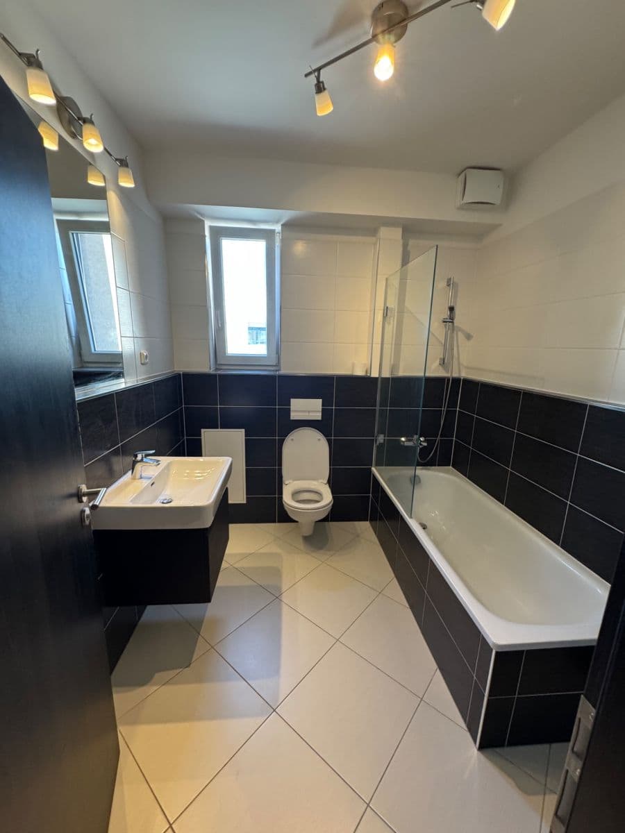 Prodej bytu 2+kk 56 m², Honzíkova, Praha, Praha Prodej bytu 2+kk 56 m², Honzíkova, Praha, Praha