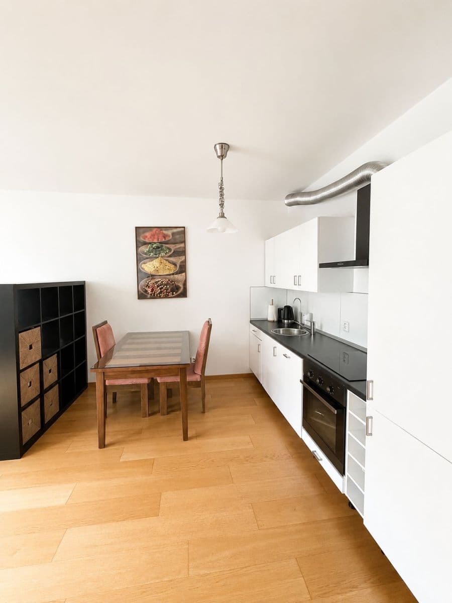 Pronájem bytu 1+kk 39 m², Nuselská, Praha, Praha Pronájem bytu 1+kk 39 m², Nuselská, Praha, Praha