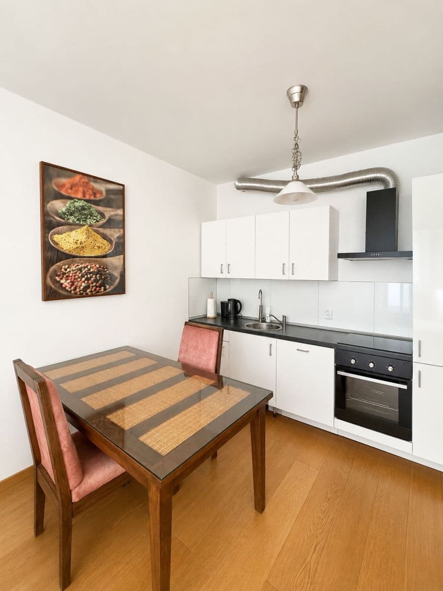 Pronájem bytu 1+kk 39 m², Nuselská, Praha, Praha Pronájem bytu 1+kk 39 m², Nuselská, Praha, Praha