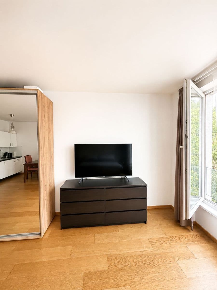 Pronájem bytu 1+kk 39 m², Nuselská, Praha, Praha Pronájem bytu 1+kk 39 m², Nuselská, Praha, Praha
