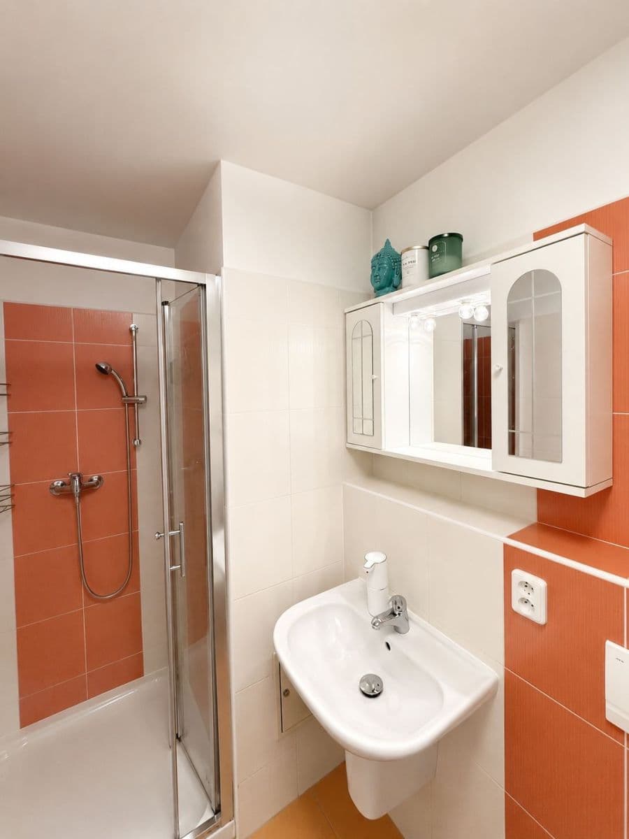 Pronájem bytu 1+kk 39 m², Nuselská, Praha, Praha Pronájem bytu 1+kk 39 m², Nuselská, Praha, Praha