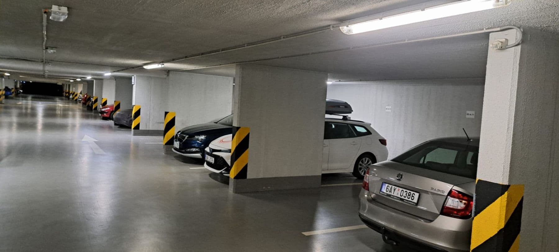 Pronájem garáže 15 m², Divišovská, Praha, Praha Pronájem garáže 15 m², Divišovská, Praha, Praha