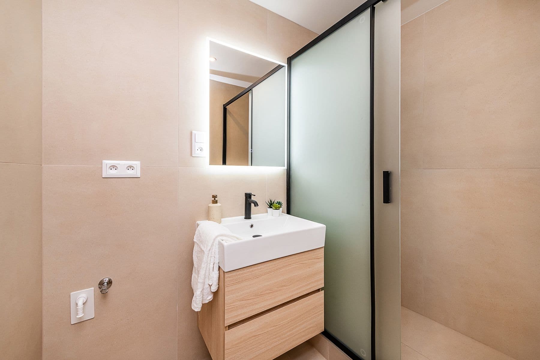Prodej bytu 3+kk 55 m², Trenčínská, Praha, Praha Prodej bytu 3+kk 55 m², Trenčínská, Praha, Praha