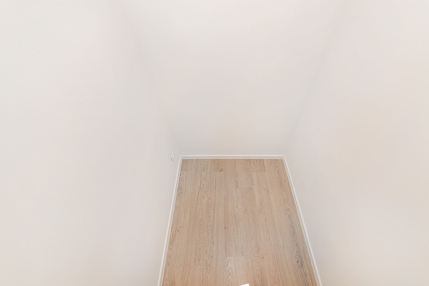 Prodej bytu 3+kk 87 m², Komunardů, Praha, Praha Prodej bytu 3+kk 87 m², Komunardů, Praha, Praha