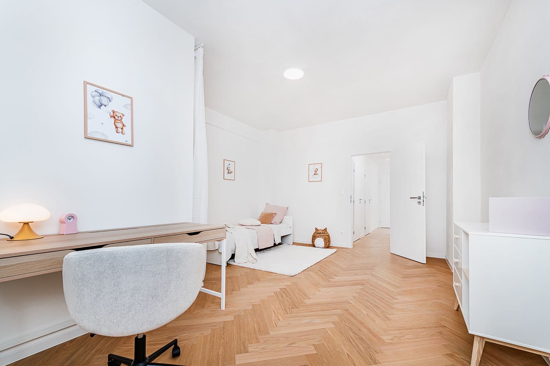 Prodej bytu 3+kk 90 m², Komunardů, Praha, Praha Prodej bytu 3+kk 90 m², Komunardů, Praha, Praha