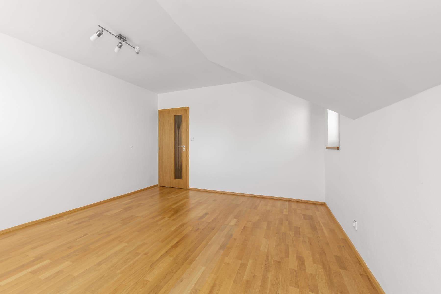 Prodej domu 178 m², pozemek 740 m², Ke Vsisku, Velký Týnec, Olomoucký kraj Prodej domu 178 m², pozemek 740 m², Ke Vsisku, Velký Týnec, Olomoucký kraj