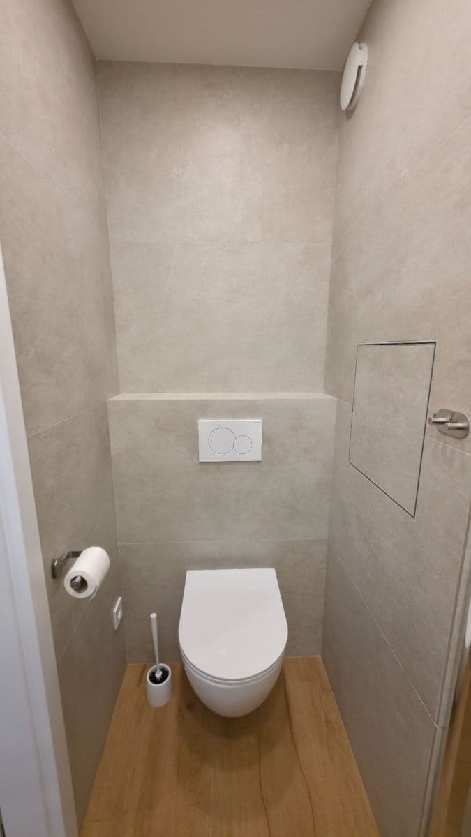 Pronájem bytu 1+kk 34 m², Tomanova, Slaný, Středočeský kraj Pronájem bytu 1+kk 34 m², Tomanova, Slaný, Středočeský kraj