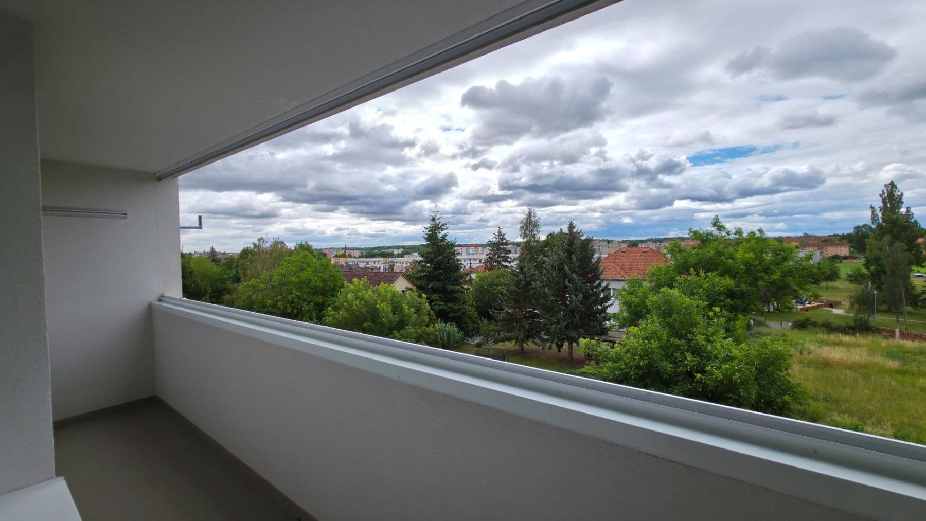 Pronájem bytu 1+kk 34 m², Tomanova, Slaný, Středočeský kraj Pronájem bytu 1+kk 34 m², Tomanova, Slaný, Středočeský kraj