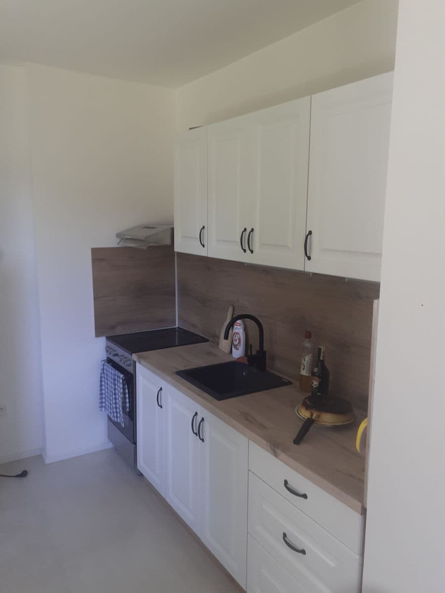Pronájem bytu 2+kk 57 m², Nádražní, Vrané nad Vltavou, Středočeský kraj Pronájem bytu 2+kk 57 m², Nádražní, Vrané nad Vltavou, Středočeský kraj