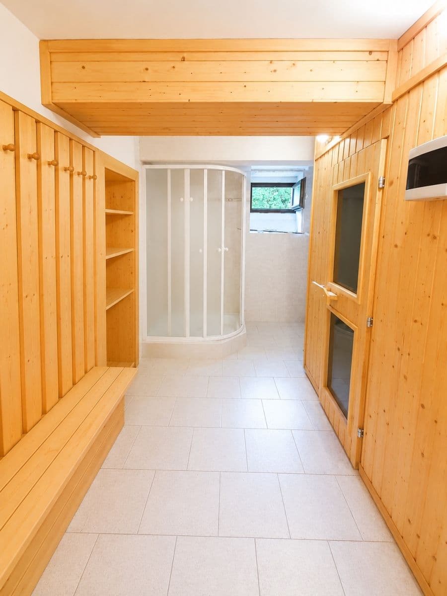 Prodej domu 220 m², pozemek 921 m², Suchdolská, Praha, Praha Prodej domu 220 m², pozemek 921 m², Suchdolská, Praha, Praha