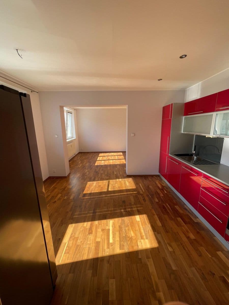 Pronájem bytu 2+1 64 m², Pobočná, Praha, Praha Pronájem bytu 2+1 64 m², Pobočná, Praha, Praha