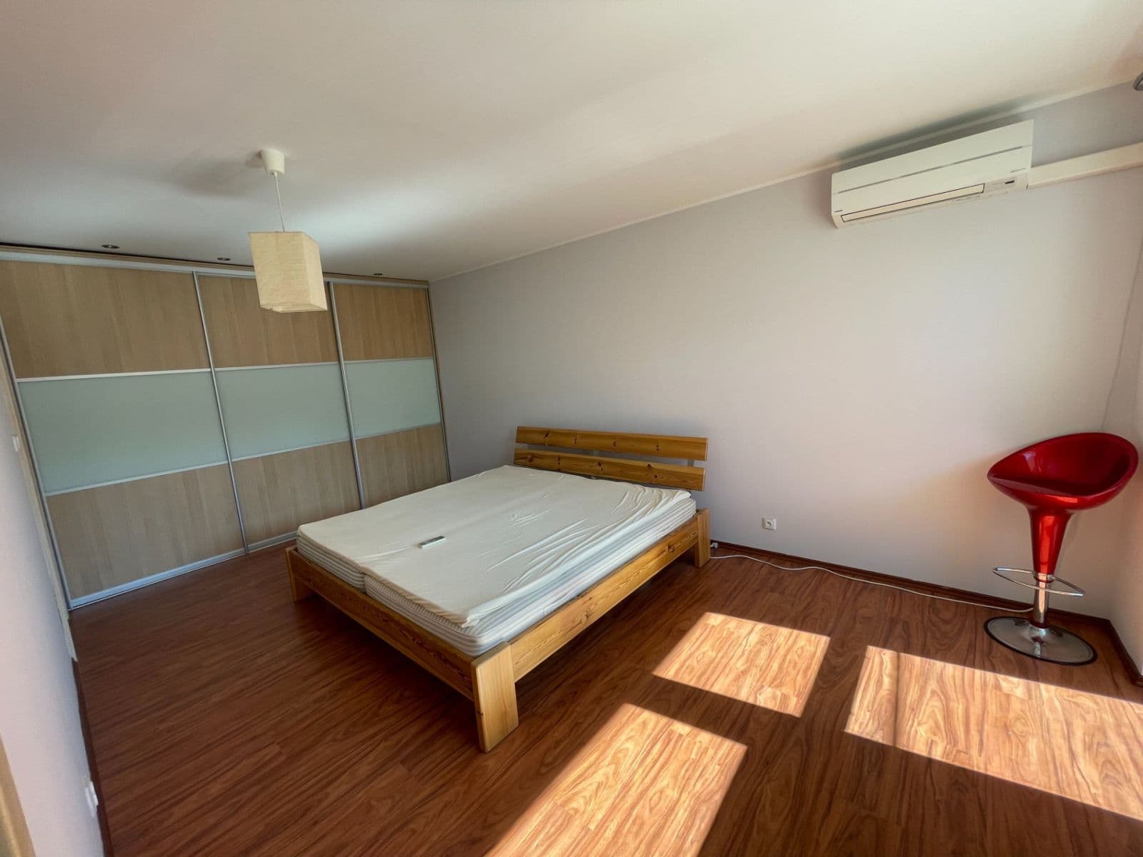 Pronájem bytu 2+1 64 m², Pobočná, Praha, Praha Pronájem bytu 2+1 64 m², Pobočná, Praha, Praha