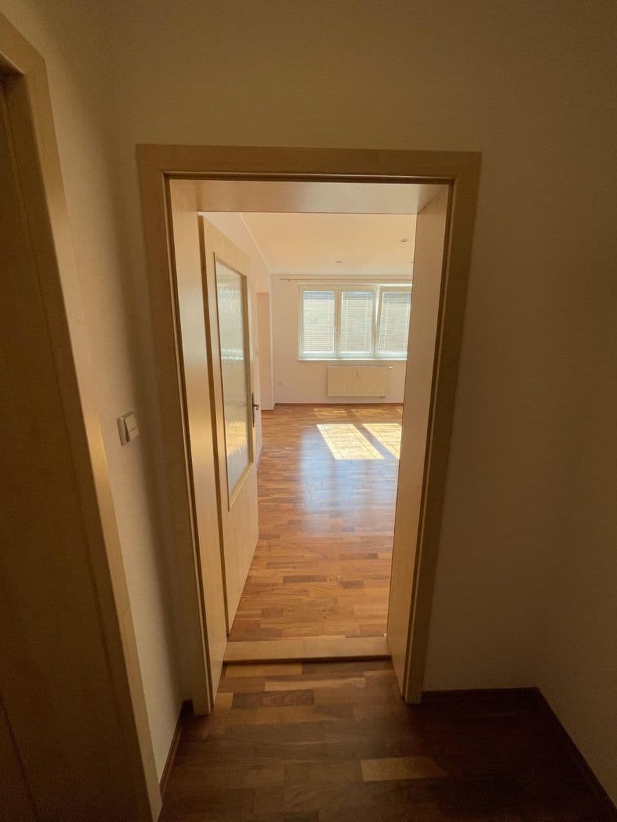 Pronájem bytu 2+1 64 m², Pobočná, Praha, Praha Pronájem bytu 2+1 64 m², Pobočná, Praha, Praha