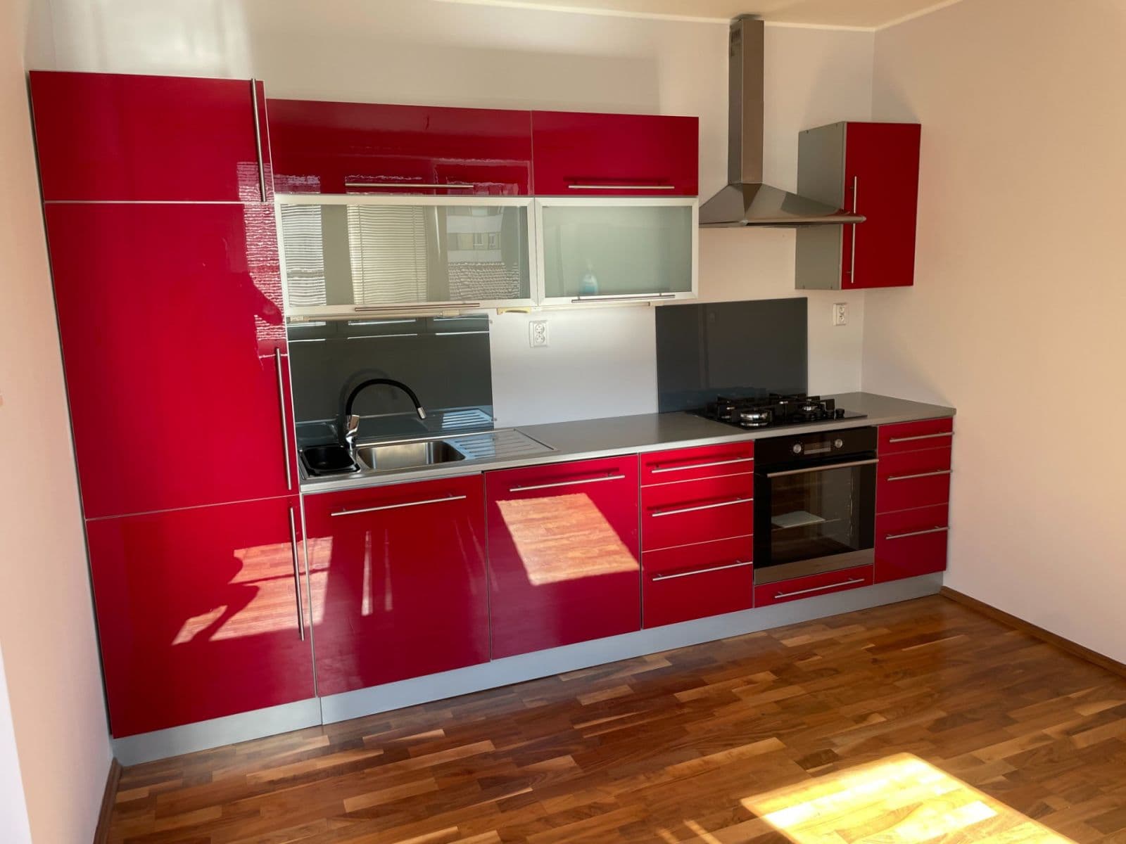 Pronájem bytu 2+1 64 m², Pobočná, Praha, Praha Pronájem bytu 2+1 64 m², Pobočná, Praha, Praha