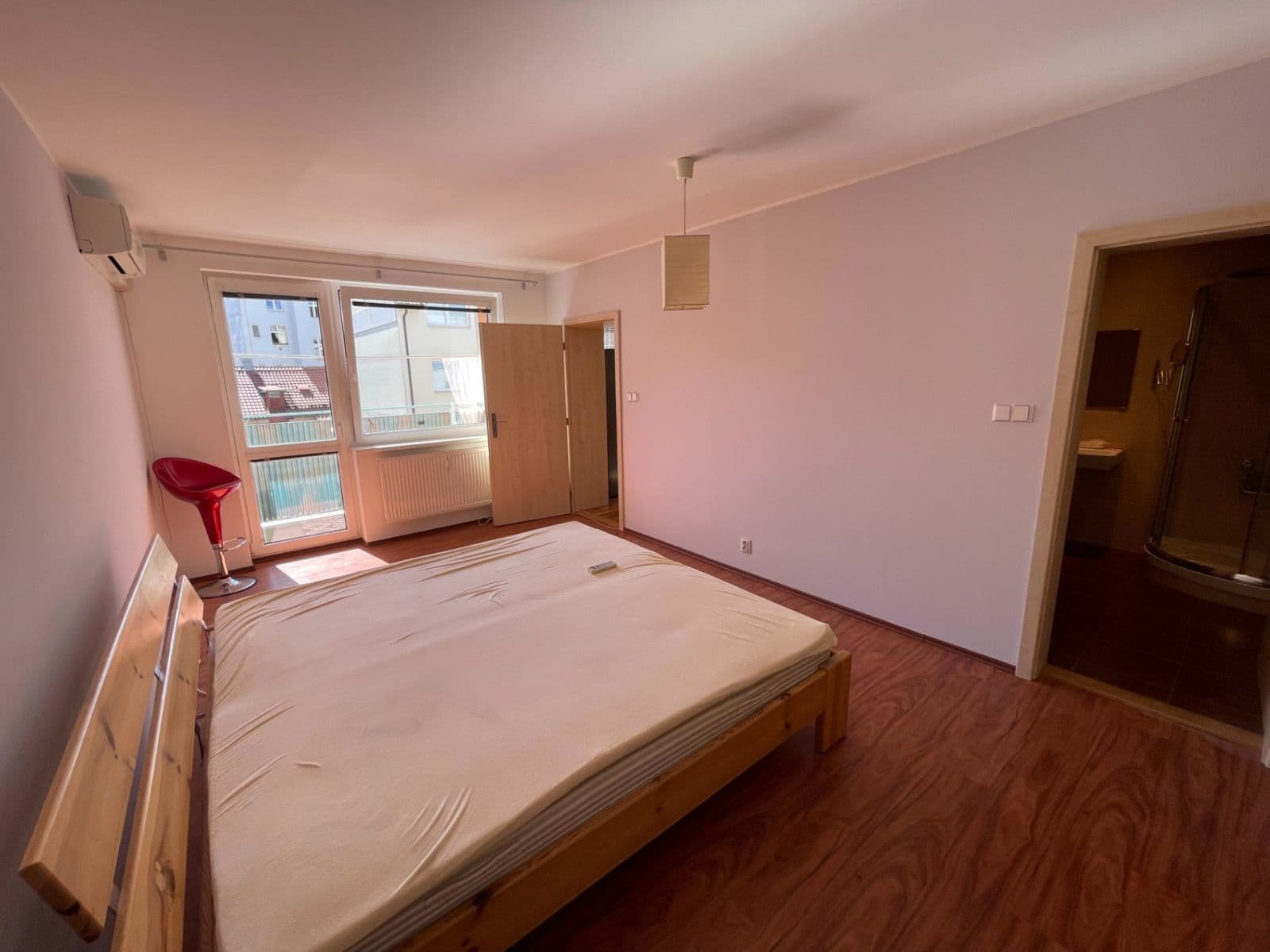 Pronájem bytu 2+1 64 m², Pobočná, Praha, Praha Pronájem bytu 2+1 64 m², Pobočná, Praha, Praha