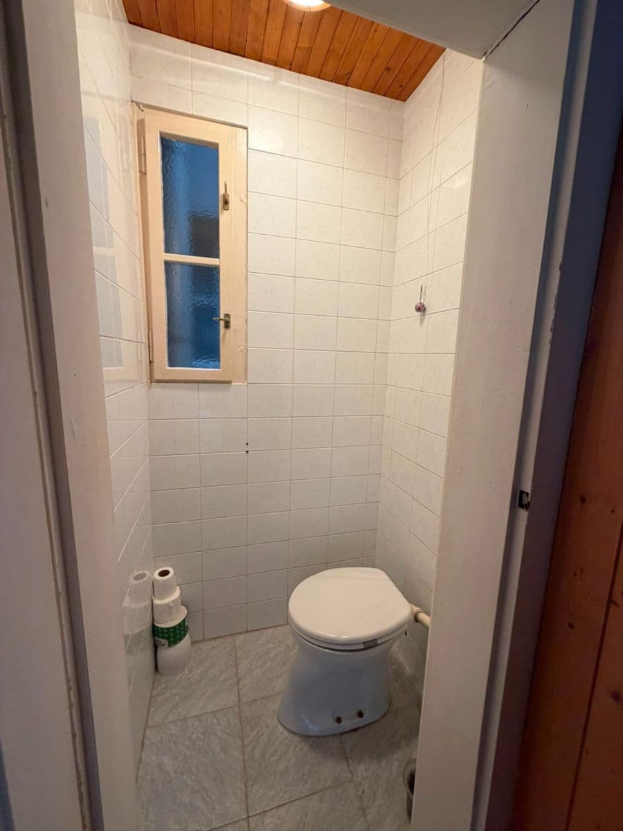 Prodej bytu 1+kk 52 m², Jeremenkova, Praha, Praha Prodej bytu 1+kk 52 m², Jeremenkova, Praha, Praha