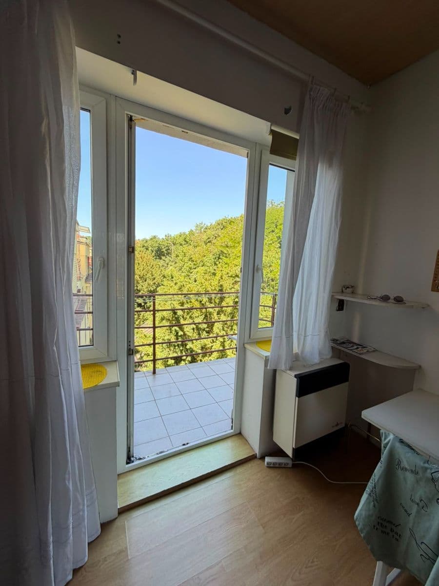 Prodej bytu 1+kk 52 m², Jeremenkova, Praha, Praha Prodej bytu 1+kk 52 m², Jeremenkova, Praha, Praha