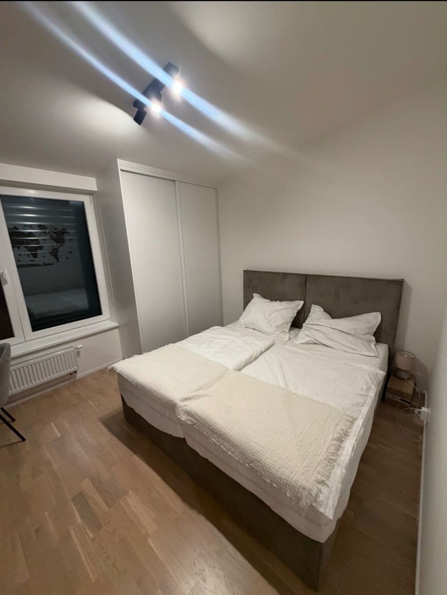 Pronájem bytu 2+kk 49 m², Červená báň, Praha, Praha Pronájem bytu 2+kk 49 m², Červená báň, Praha, Praha